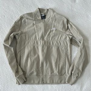 Nike lightweight cream zip up jacket - men’s small